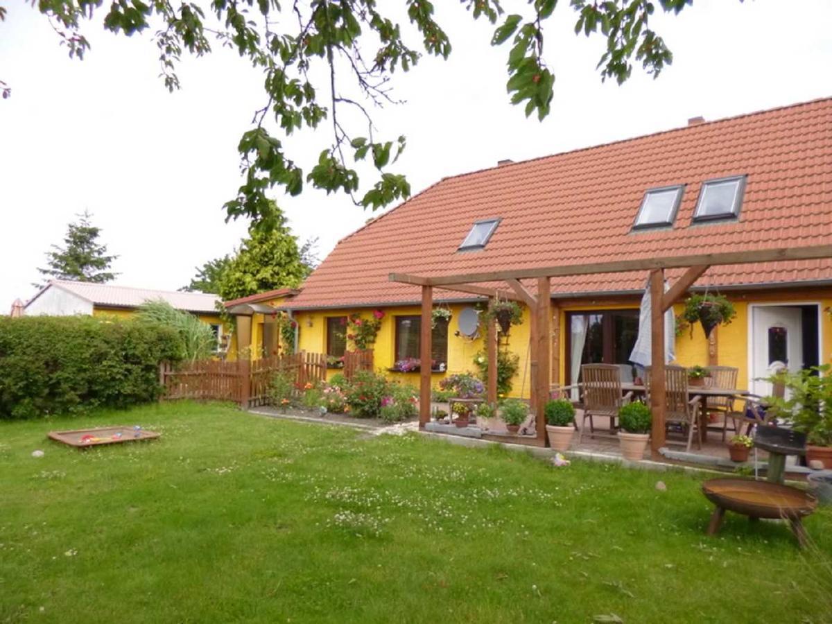 Ferienwohnungen In Lipsitz Auf Rue Thesenvitz Exterior photo